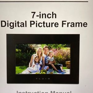 FLUID 7-inch Digital Picture Frame